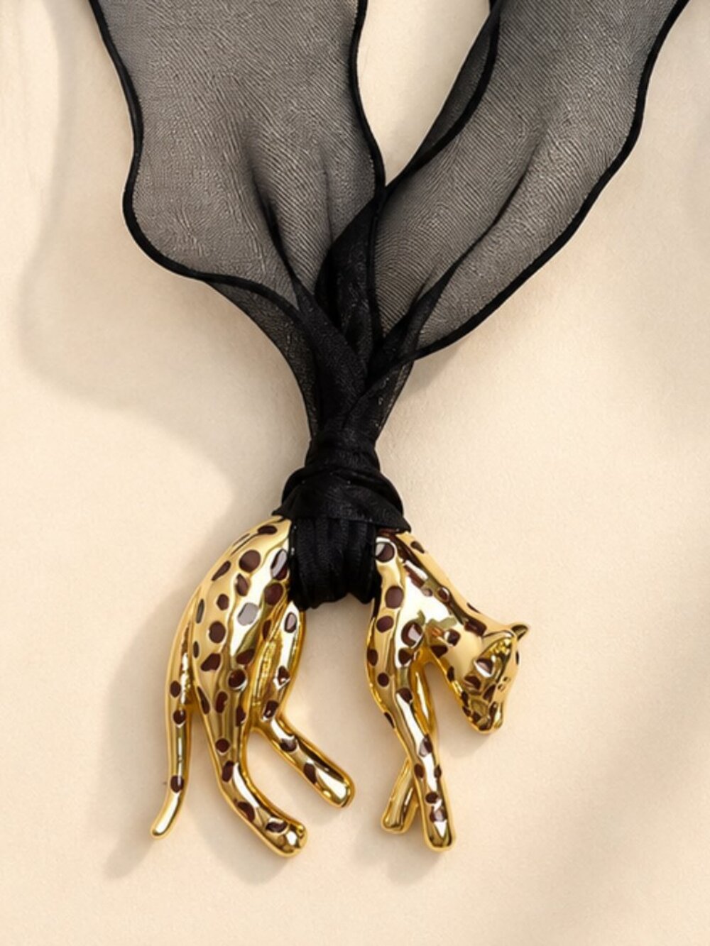 ✨ Black Organza Leopard Pendant Necklace Gold Statement Choker - Picture 3 of 3